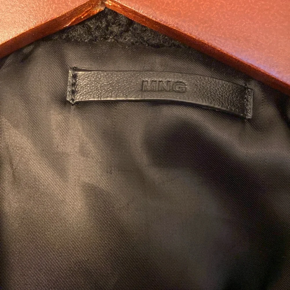 Real Leather jacket - Picture 4 of 5